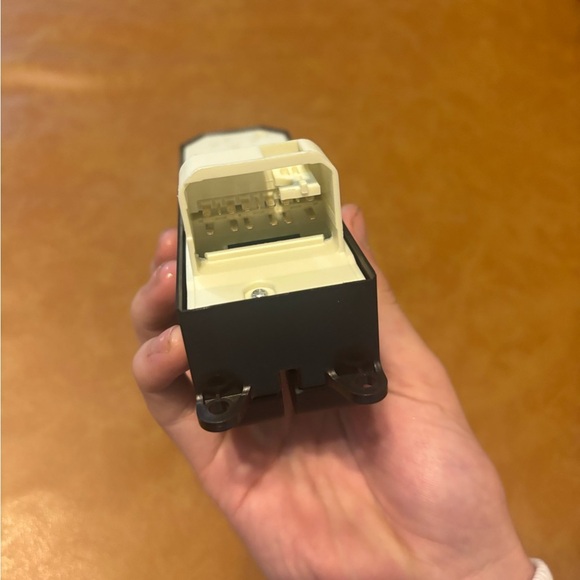 Master Driver Side Window Door Power Control Switch for 2007-2021 Toyota Tundra - Picture 8 of 11